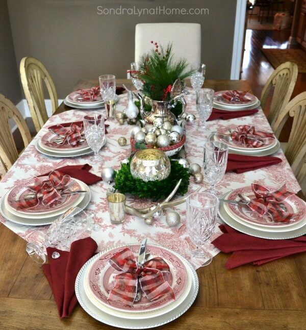 fine china, Christmas table decorating, Christmas decorating