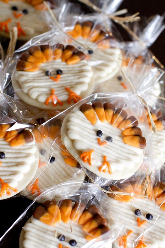 cookie ideas for a kid's Thanksgiving table 
